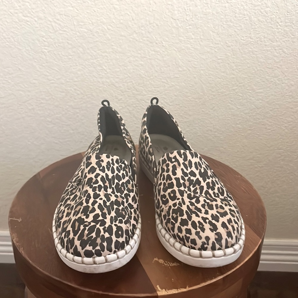 Cheetah print cloud steppers
